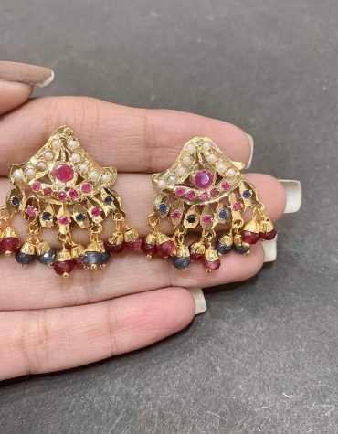 Jadau studs