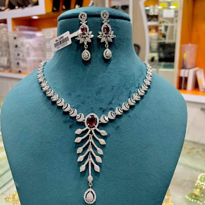 Zircon Ruby Leaf Necklace Set