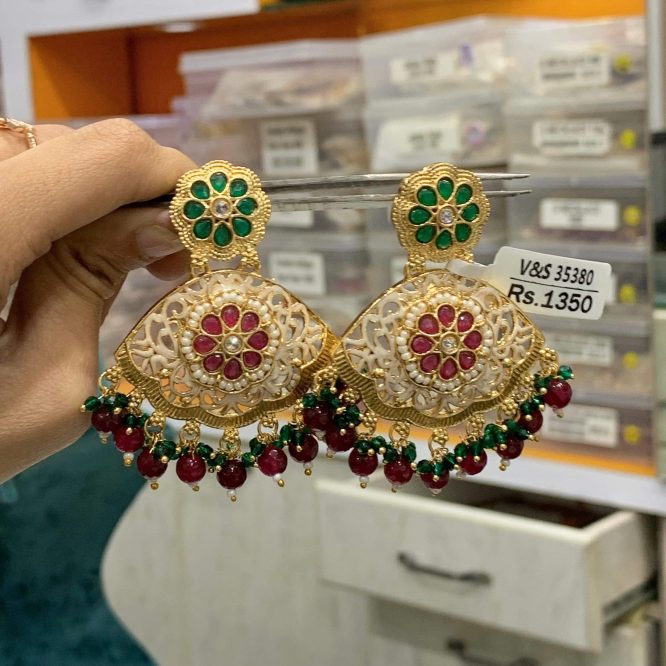 Antique earrings 357804