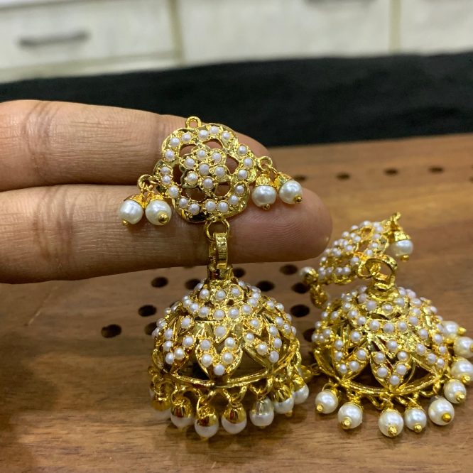 Jadau Earrings 562758