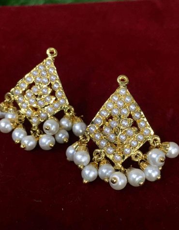 Jadau studs