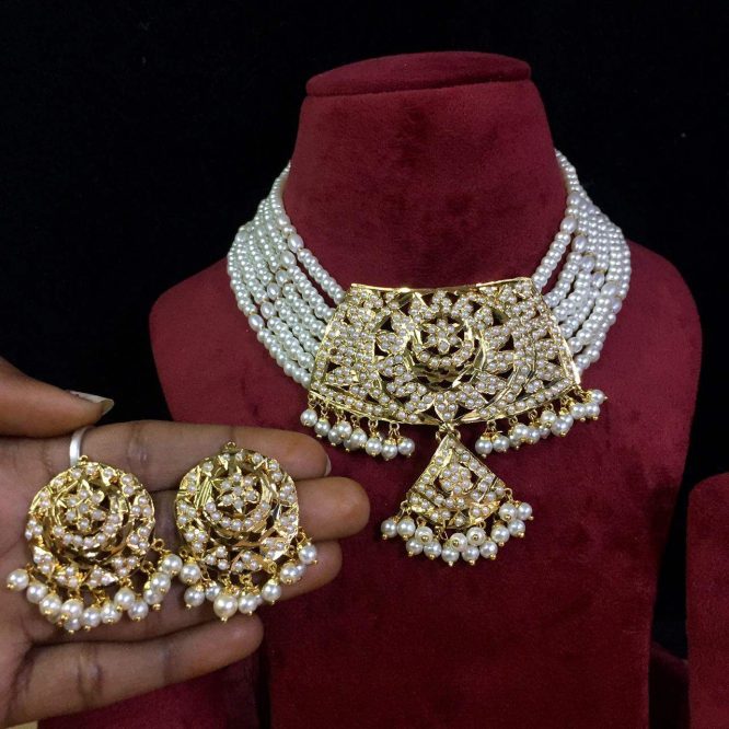 Jadau Necklace Sets