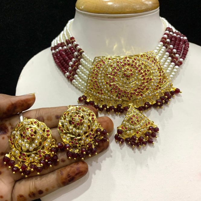 Jadau Necklace Sets